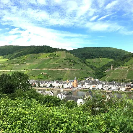 Ferienhaus Jennifer Holiday home Zell an der Mosel